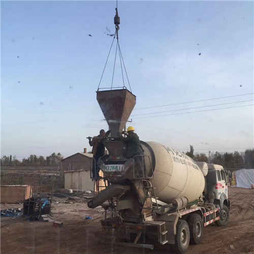 临江市“精准瞄准”—— 吊车的 “定位导航” 技术