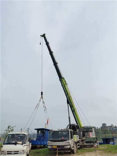 临江市桥梁建设吊装案例