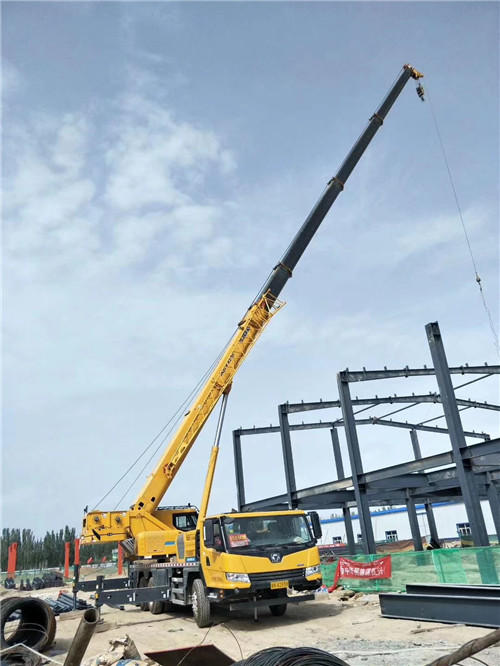 临江市超高层建筑钢结构吊装案例